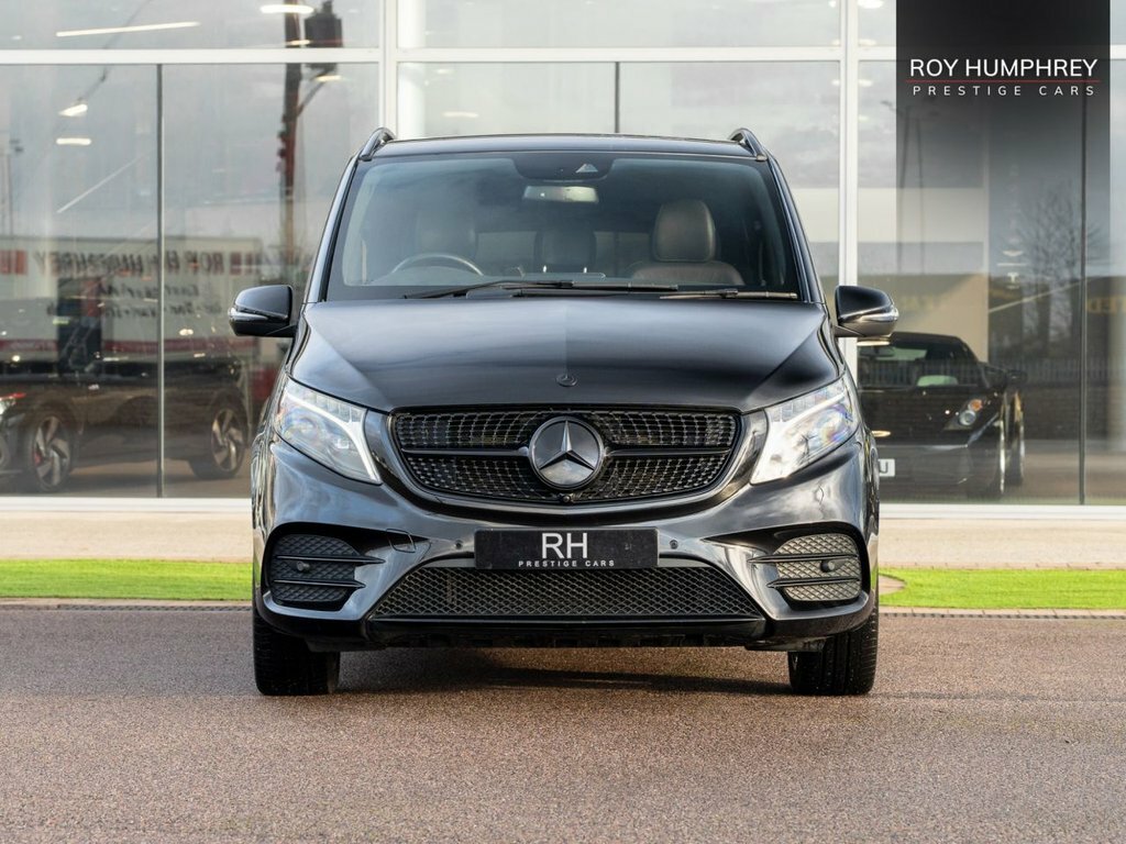 Mercedes-Benz V Class 2L Amg Line DK23TKO Black #4