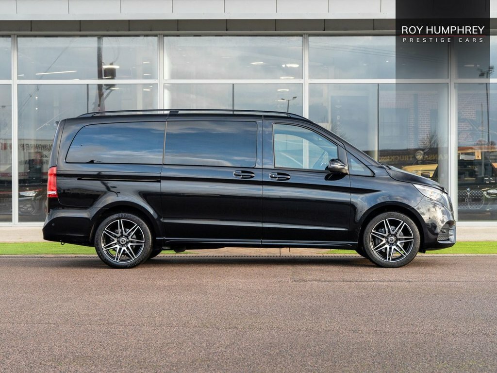 Mercedes-Benz V Class 2L Amg Line DK23TKO Black #3