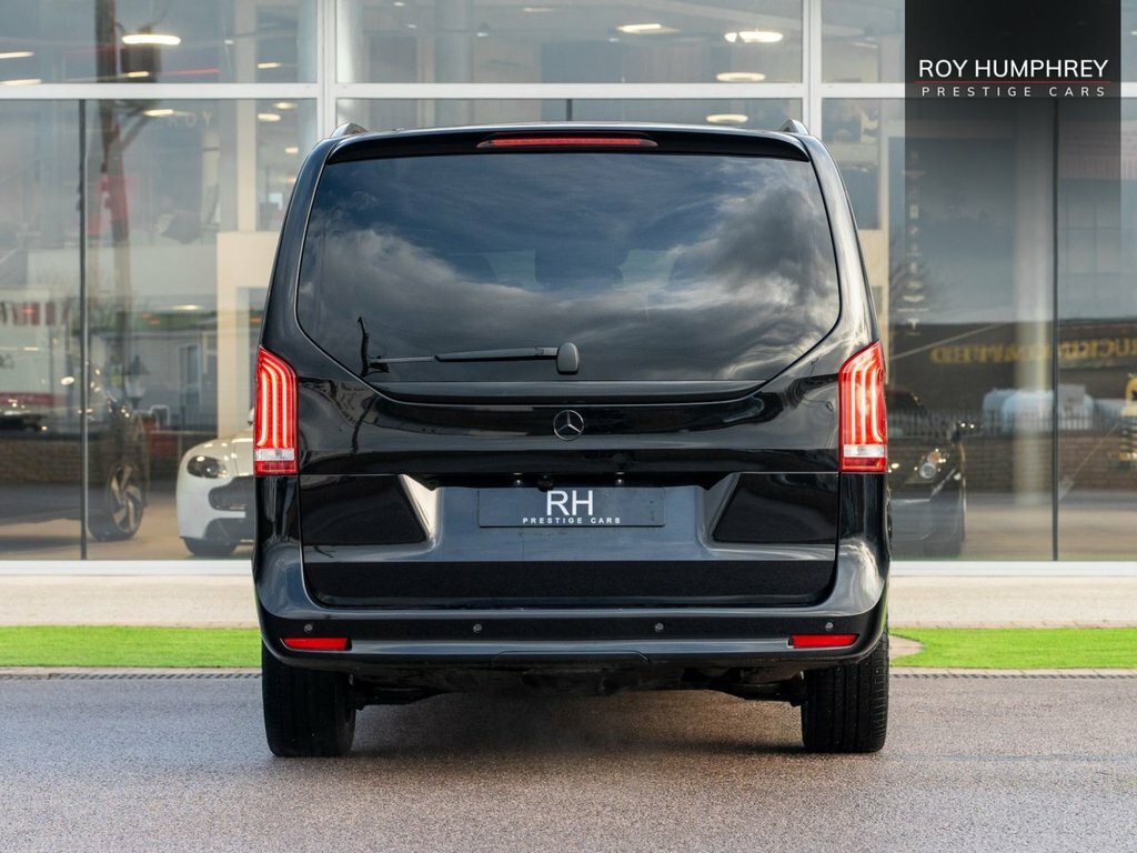 Mercedes-Benz V Class 2L Amg Line DK23TKO Black #5