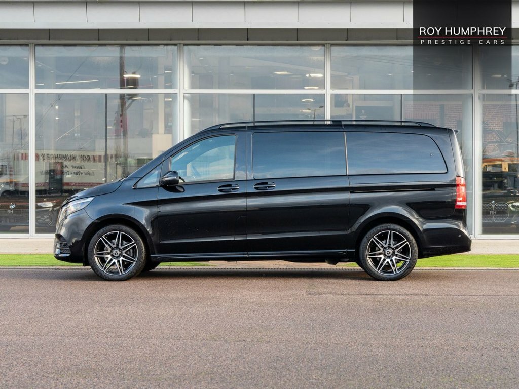 Mercedes-Benz V Class 2L Amg Line DK23TKO Black #6