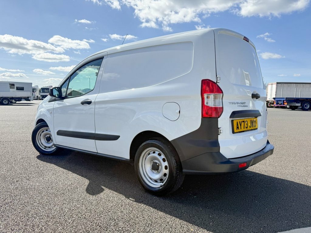 Ford Transit Courier 1.5L Leader White #2
