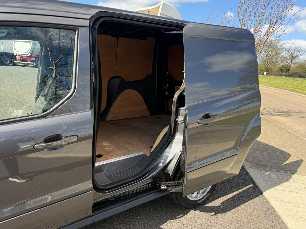 Ford Transit Connect 1.5L Limited AV73OEM Grey #5