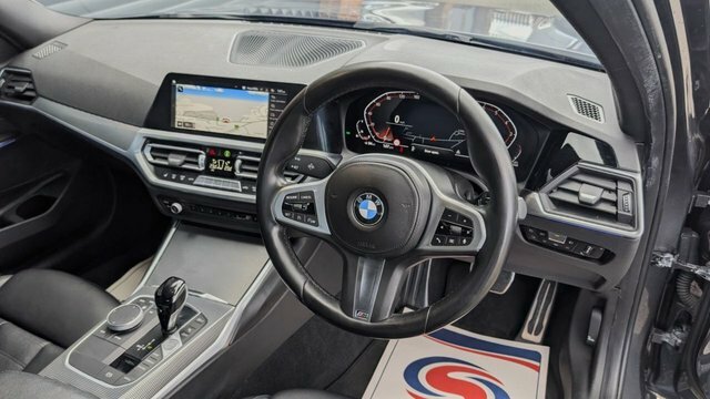 BMW 3 Series 2.0 318I M Sport Saloon Euro 6 S FV22WPX Grey #2