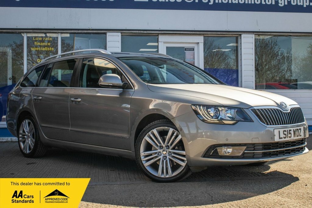 Skoda Superb 2L Elegance Beige