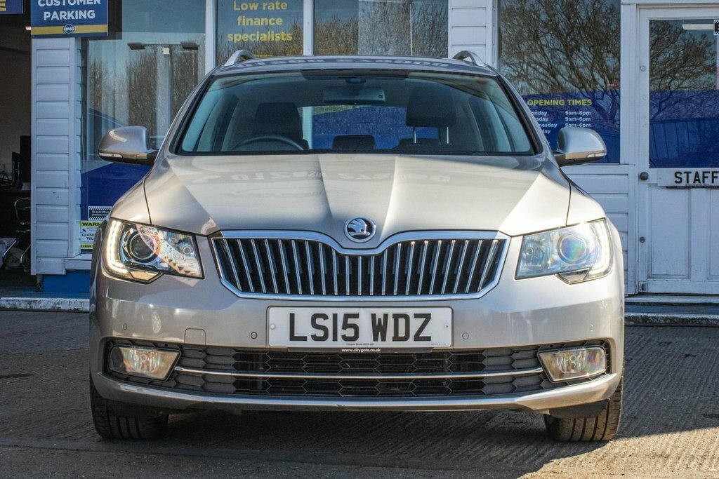 Skoda Superb 2L Elegance Beige #6