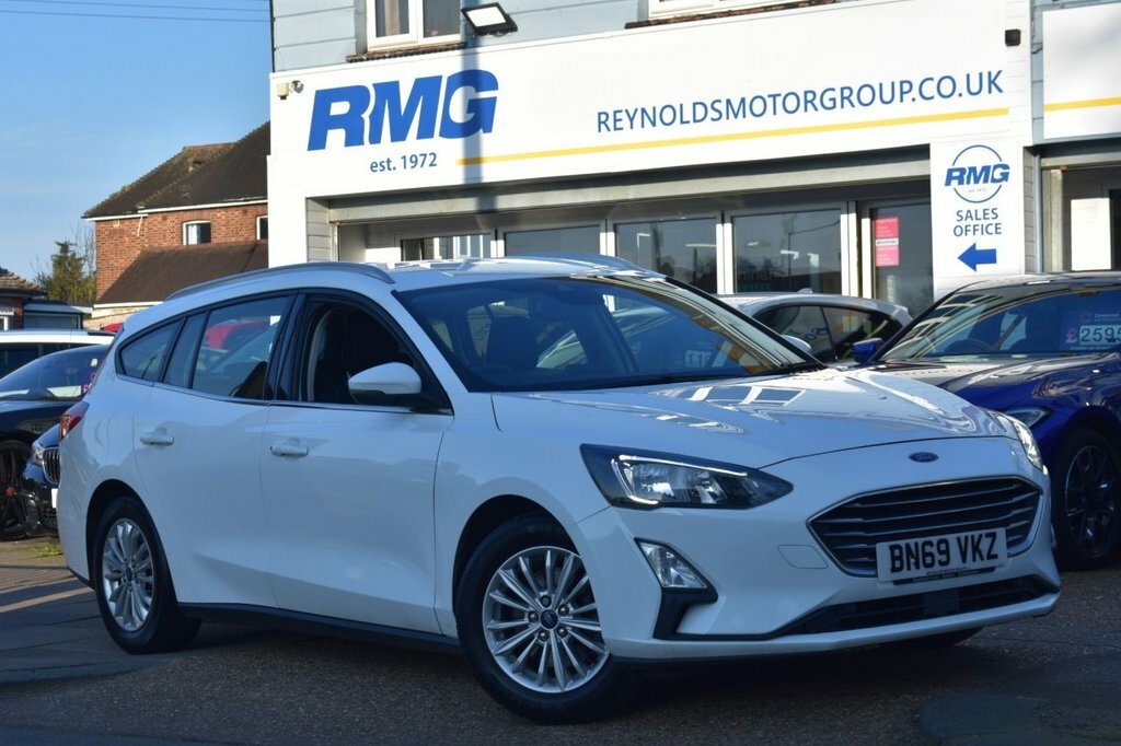 Ford Focus 1L Titanium White