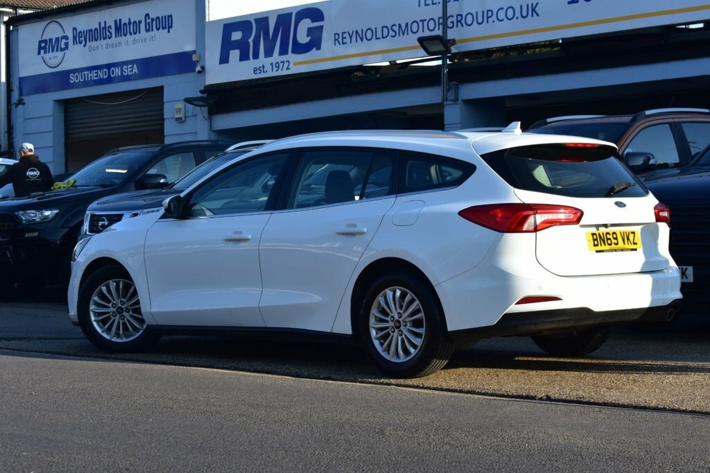 Ford Focus 1L Titanium BN69VKZ White #5