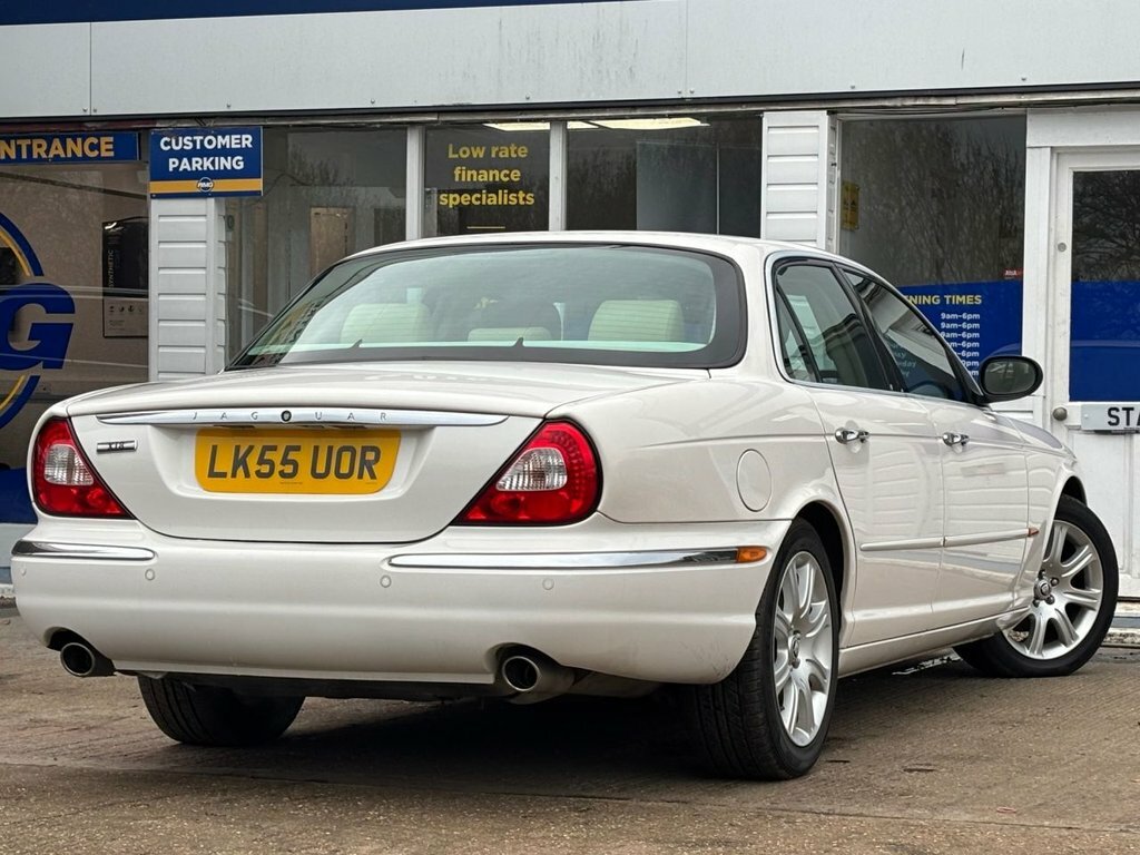 Jaguar  Hse White #7