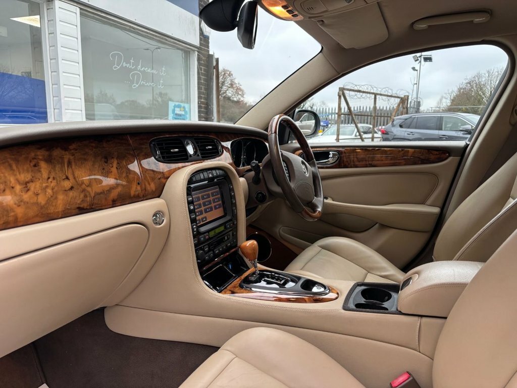 Jaguar  Hse White #15