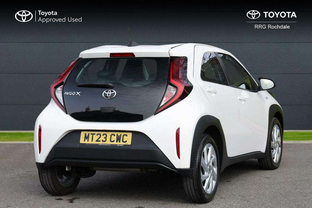 Toyota Aygo X 1.0 Vvt-i Pure Euro 6 Ss MT23CWC White #2