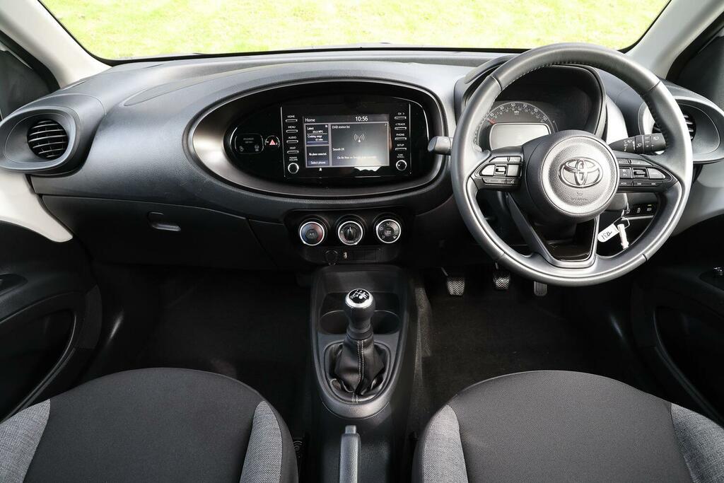 Toyota Aygo X 1.0 Vvt-i Pure Euro 6 Ss MT23CWC White #5