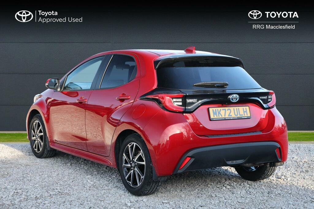 Toyota Yaris 1.5 Vvt-h Design E-cvt Euro 6 Ss MK72ULH Red #4