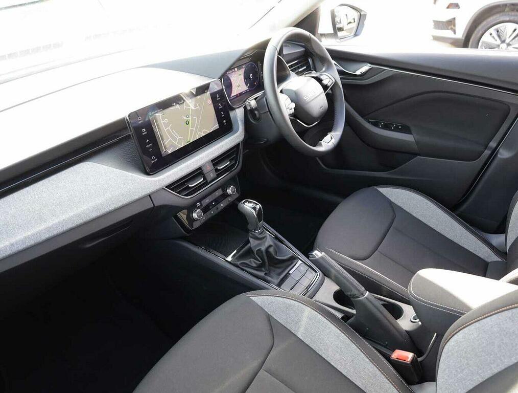 Skoda Kamiq 1.0 Tsi Se Edition Dsg GD25EWX White #2