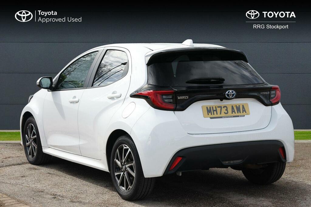 Toyota Yaris 1.5 Vvt-h Design E-cvt Euro 6 Ss MH73AWA White #4