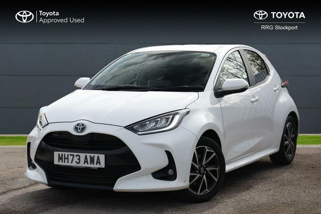 Toyota Yaris 1.5 Vvt-h Design E-cvt Euro 6 Ss MH73AWA White #3