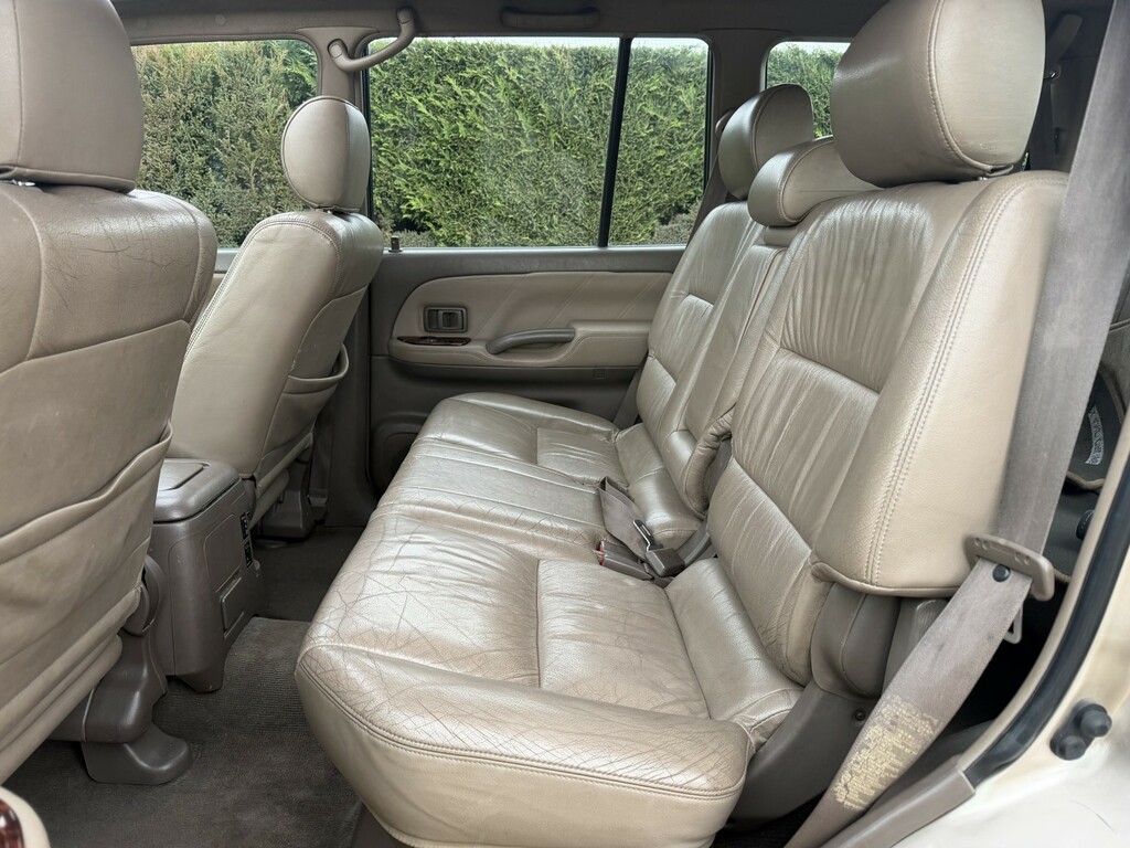Toyota Land Cruiser Colorado VX Silver #17