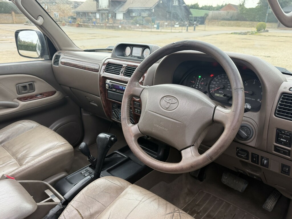 Toyota Land Cruiser Colorado VX Silver #20