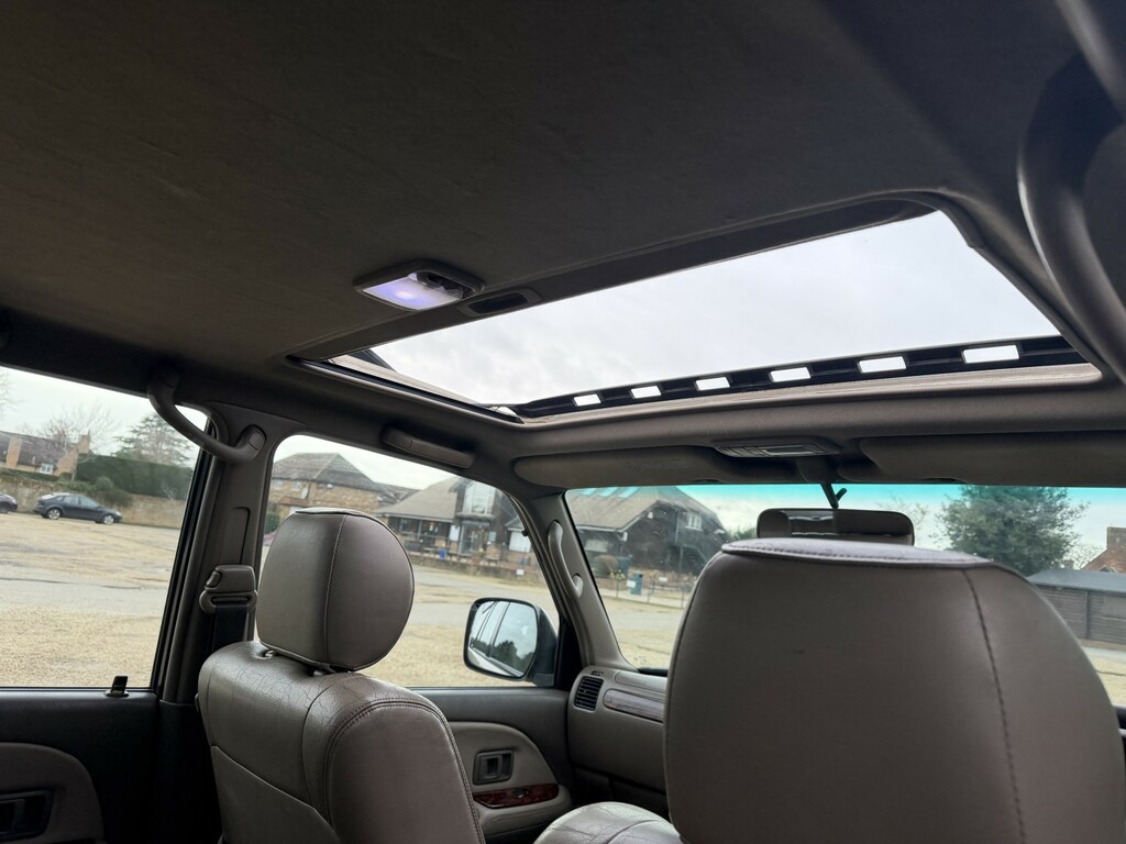 Toyota Land Cruiser Colorado VX Silver #18