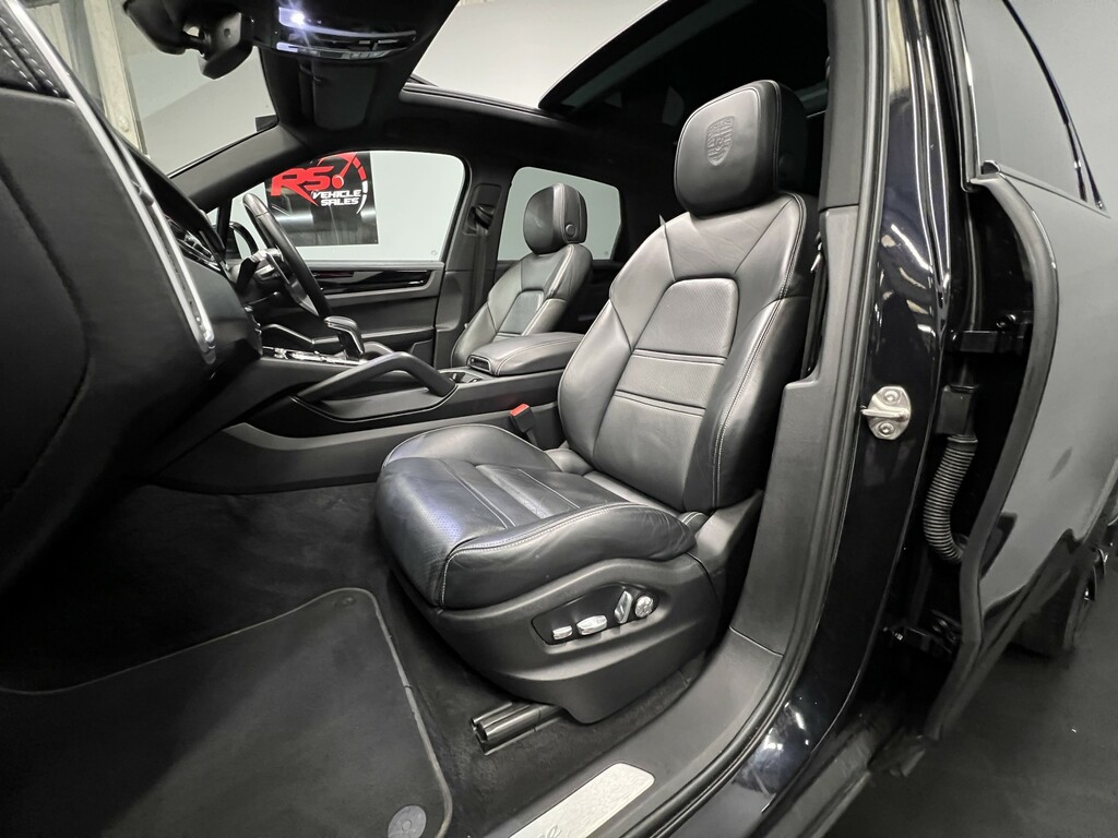 Porsche Cayenne Suv 3.0T V6 Gpf Suv Tiptronics 4Wd Euro VN21JKV Black #4