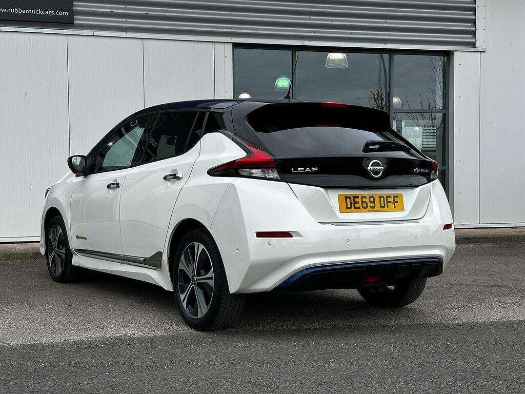 Nissan Leaf 62Kwh E Tekna Hatchback 217 Ps DE69DFF White #4