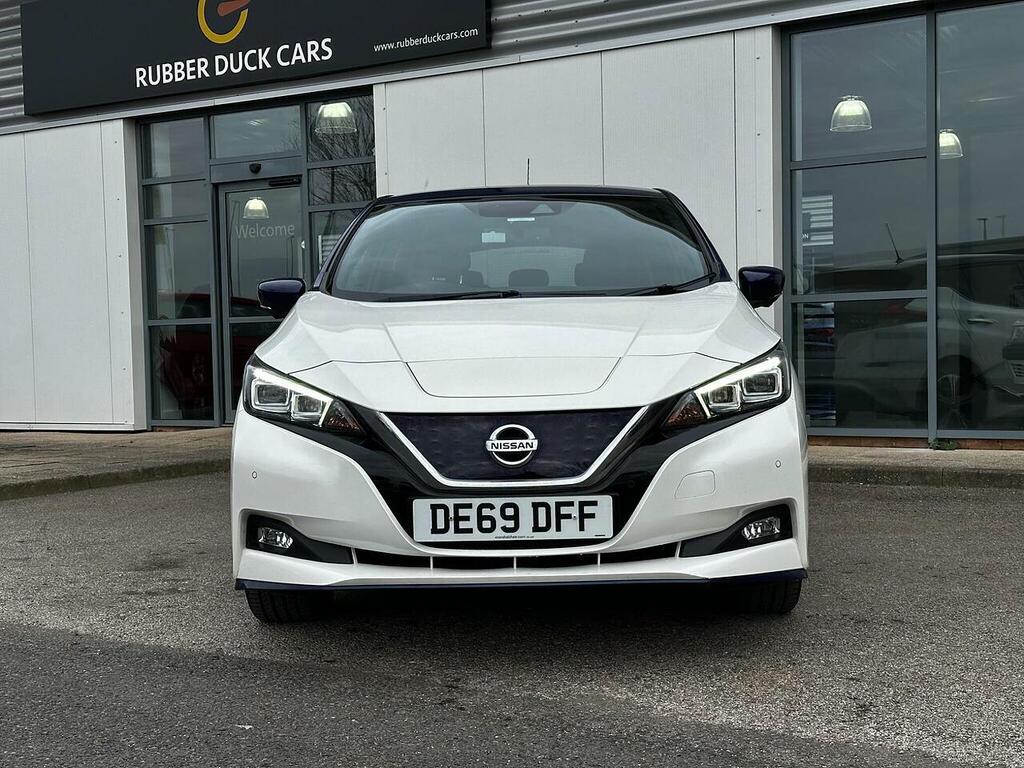 Nissan Leaf 62Kwh E Tekna Hatchback 217 Ps DE69DFF White #2