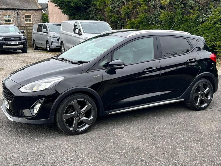 Ford Fiesta 1.0T Ecoboost Active X Euro 6 Ss WA69JLX Black #5