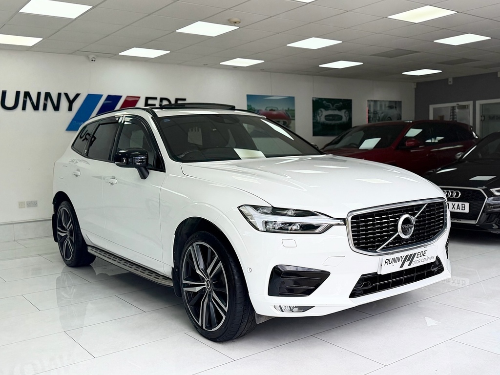 Volvo XC60 B4 Mhev R-design Pro White