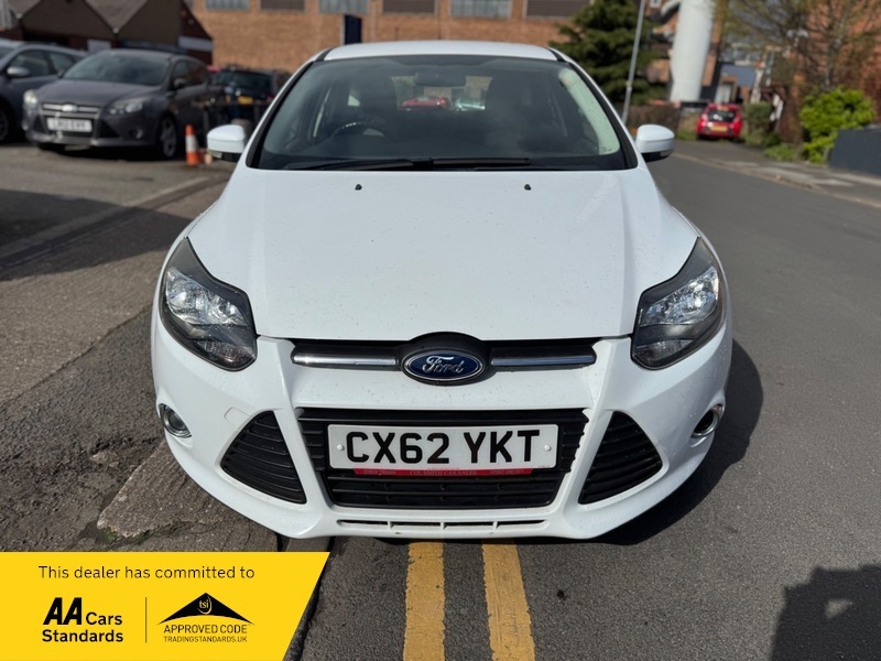 Ford Focus 1.6 Zetec Powershift Euro CX62YKT White #5