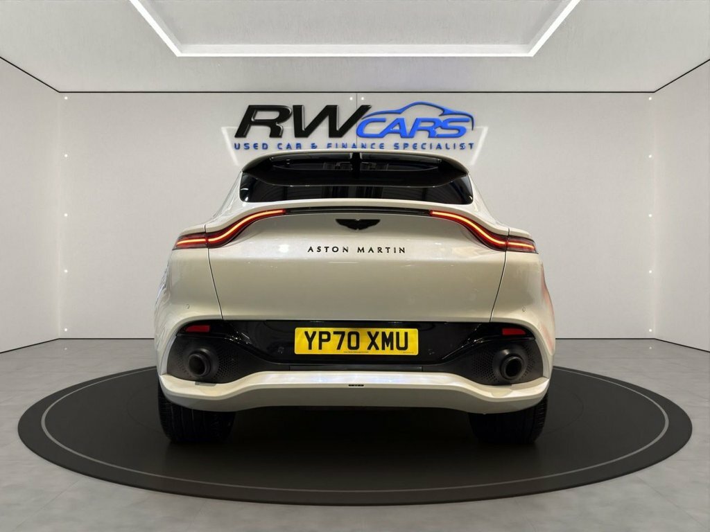 Aston Martin DBX 4L Null YP70XMU White #3