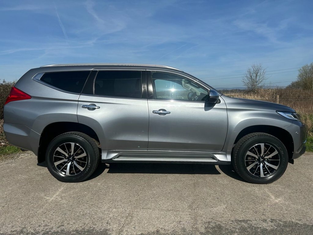 Mitsubishi Shogun Sport 2.4L 4 Grey #3