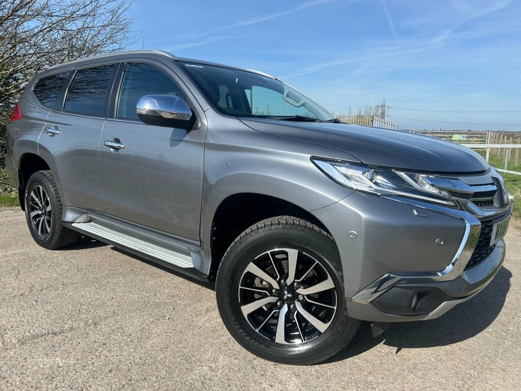 Mitsubishi Shogun Sport 2.4L 4 Grey