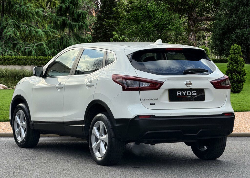 Nissan Qashqai Acenta Premium Dig-t LR70FCP White #6