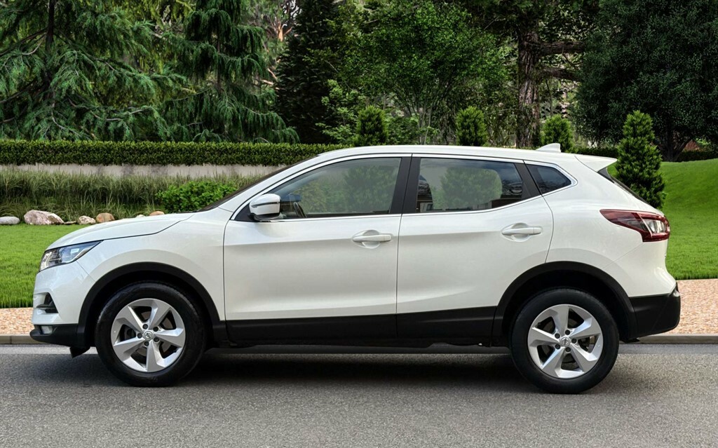 Nissan Qashqai Acenta Premium Dig-t LR70FCP White #5