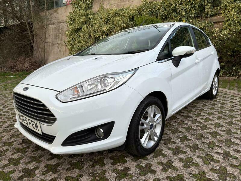 Ford Fiesta 1.0T Ecoboost Zetec Euro White