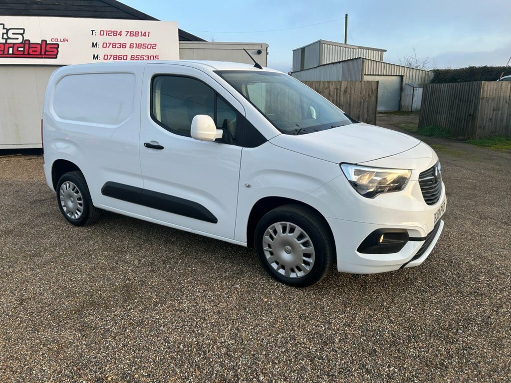 Vauxhall Combo 1.5L Sportive EJ21PYD White #6