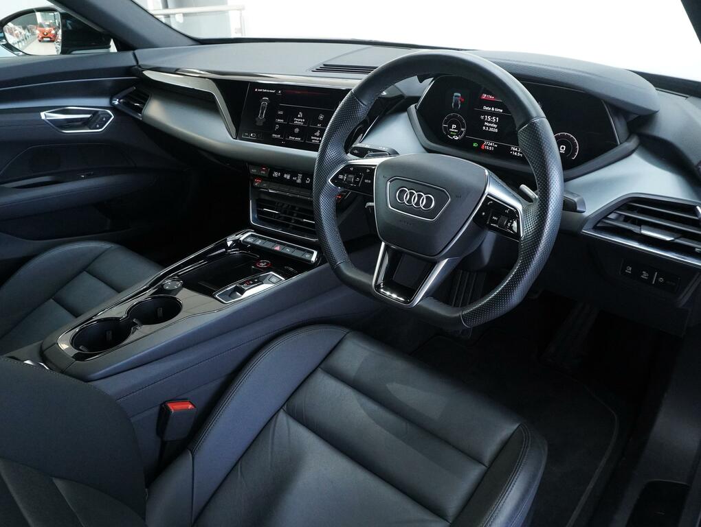 Audi E Tron GT 93.4Kwh Saloon Quattro 476 Ps Grey #4