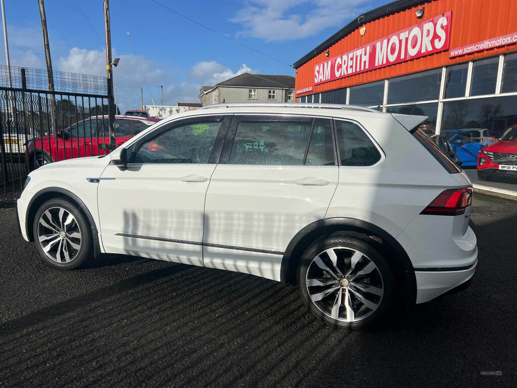 Volkswagen Tiguan 2.0 Tdi 150 4Motion R-line SD68EPE White #4
