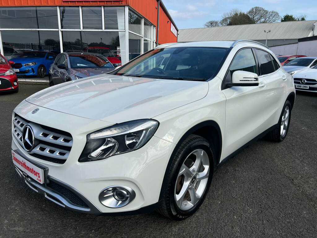 Mercedes-Benz GLA Class Gla 200D Sport IGZ5582 White #3