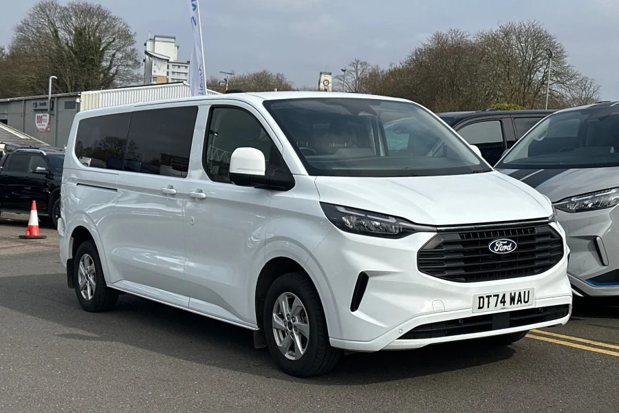 Ford Transit Custom Transit Custom V710 Limited Kombi M1 320 L2 2.0L E White