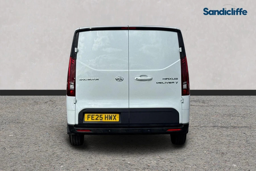 Maxus Deliver 7 Deliver 7 2.0 D20 H1 150 Van White #5