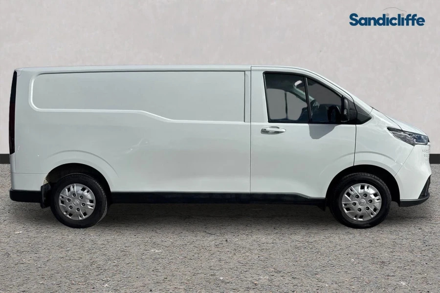 Maxus Deliver 7 Deliver 7 2.0 D20 H1 150 Van White #3