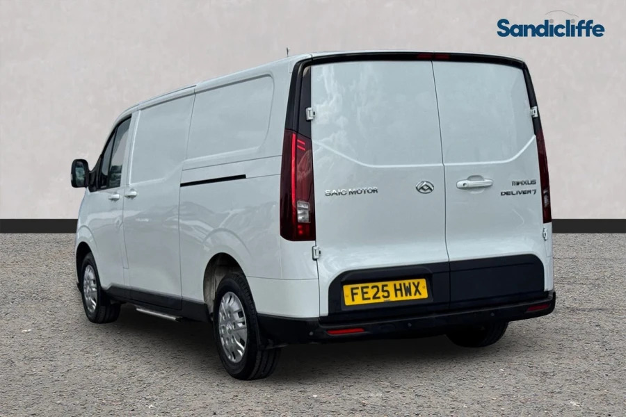 Maxus Deliver 7 Deliver 7 2.0 D20 H1 150 Van White #6