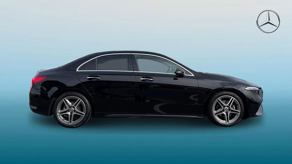 Mercedes-Benz A Class A 200 Amg Line Executive Black #4