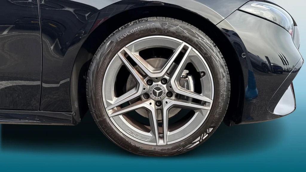 Mercedes-Benz A Class A 200 Amg Line Executive Black #5