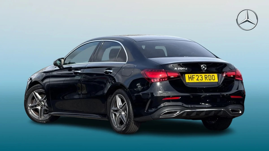 Mercedes-Benz A Class A 200 Amg Line Executive Black #2