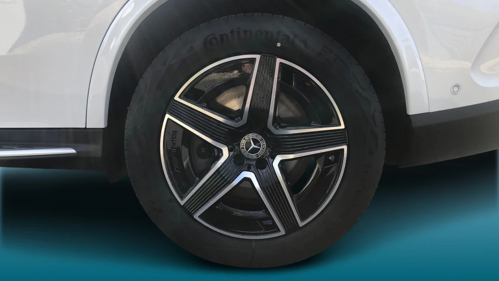 Mercedes-Benz GLC Class Glc 300 Amg Line E 4Matic KN75YKX White #5