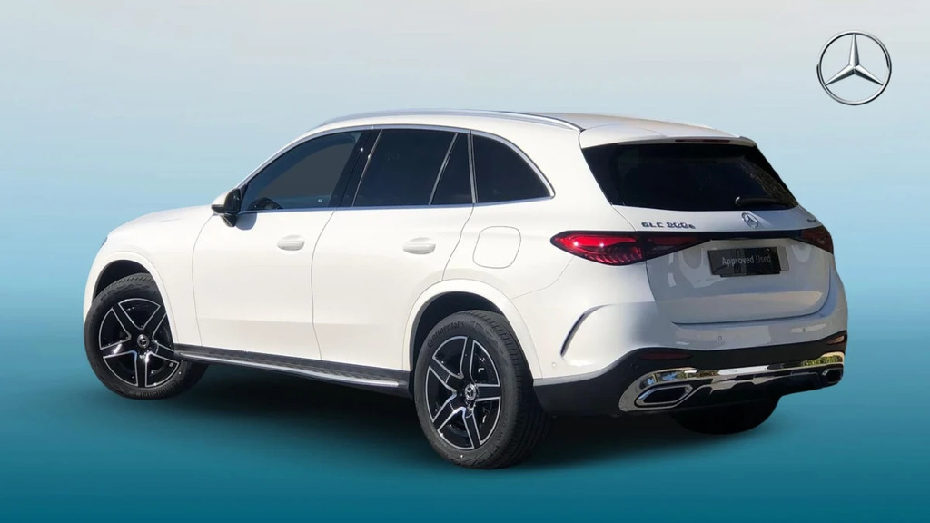 Mercedes-Benz GLC Class Glc 300 Amg Line E 4Matic KP75SYF White #2