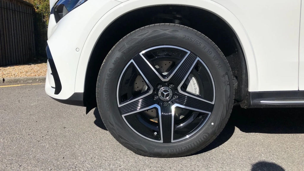 Mercedes-Benz GLC Class Glc 300 Amg Line E 4Matic KP75SYF White #5