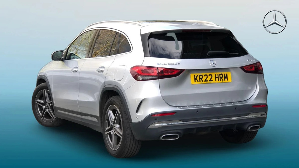 Mercedes-Benz GLA Class Gla 220 Amg Line Prem D Silver #2