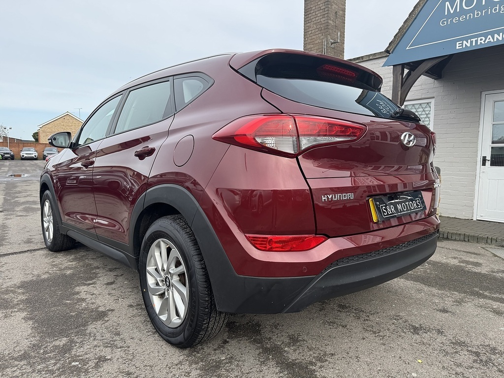 Hyundai Tucson Crdi Blue Drive Se GH16EFF Red #6